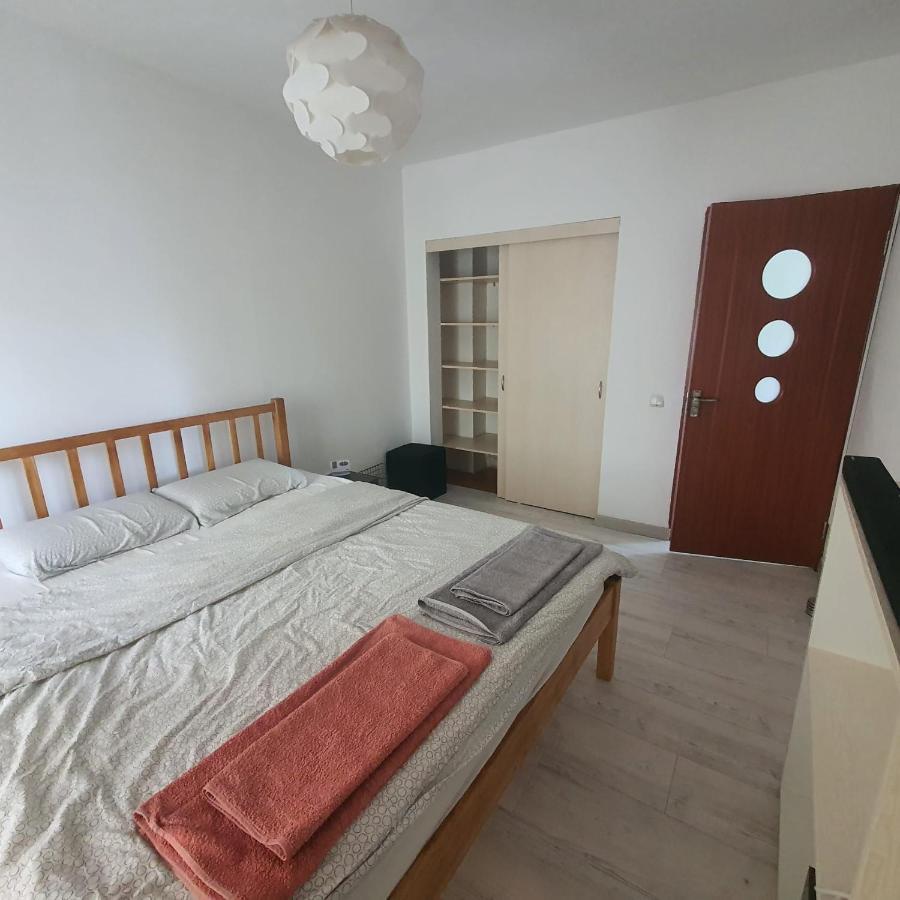 Oscar'S Apartment Флорешты Экстерьер фото